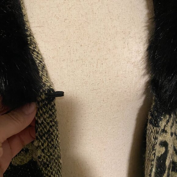 Chico’s Marielle Faux-Fur Cardigan Size 3 (16-18) - Picture 5 of 9